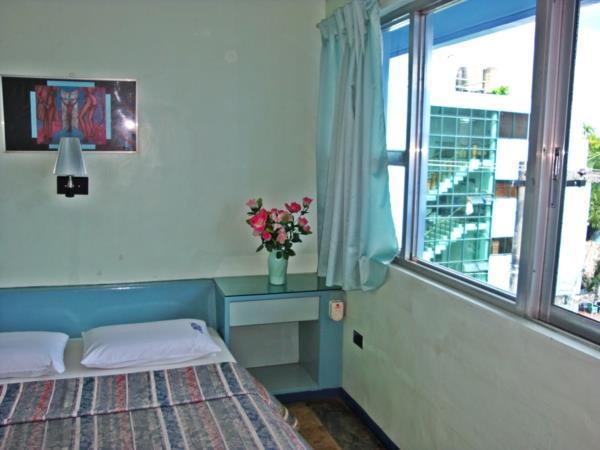 Legazpi Tourist Inn Экстерьер фото